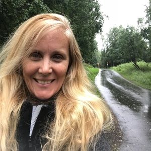 Meet your Posher, Laurie